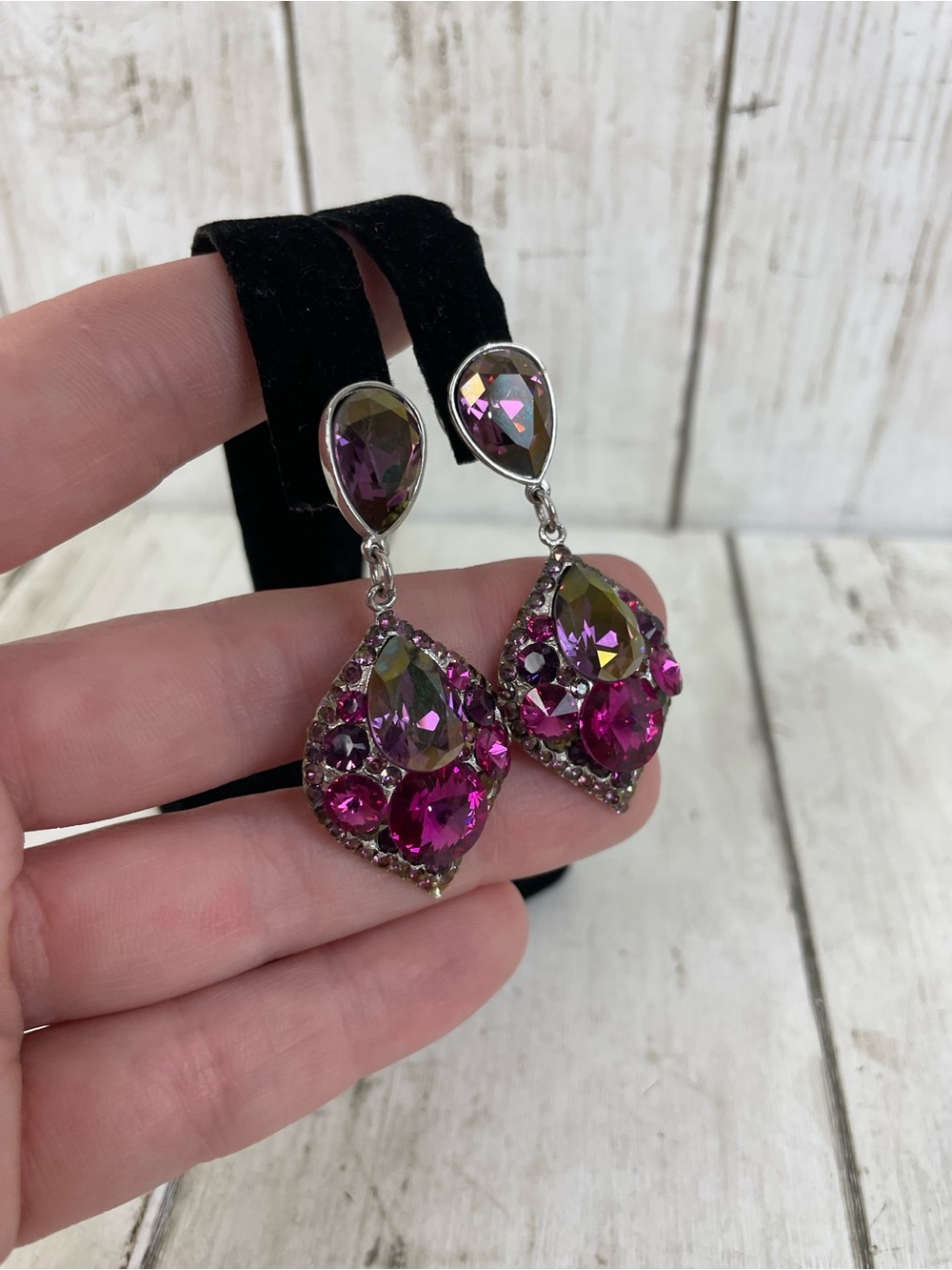 Stephanie Somers Drop Earrings Magenta iridescent - Excellent Condition - Picture 2 of 8